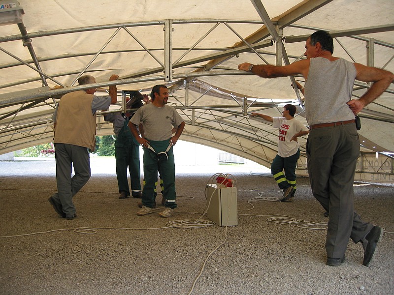 Foto 10 di 90