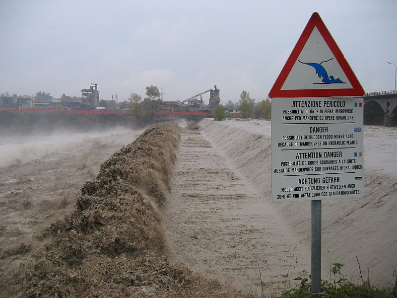 Foto 19 di 45