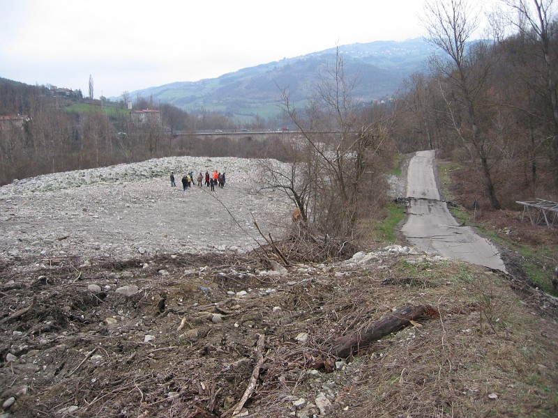 Foto 12 di 15