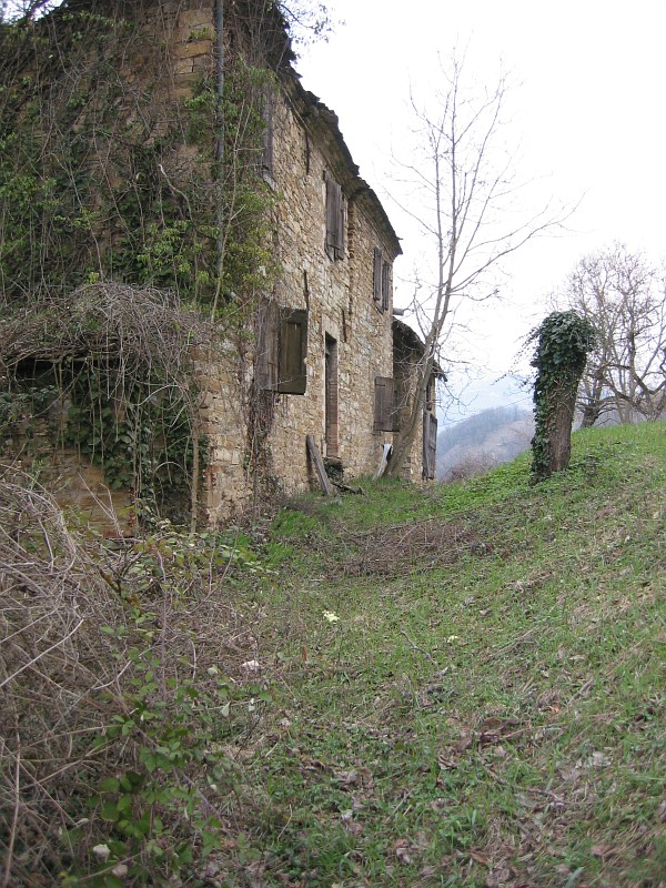 Foto 15 di 30