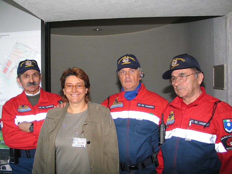 Foto 33 di 45