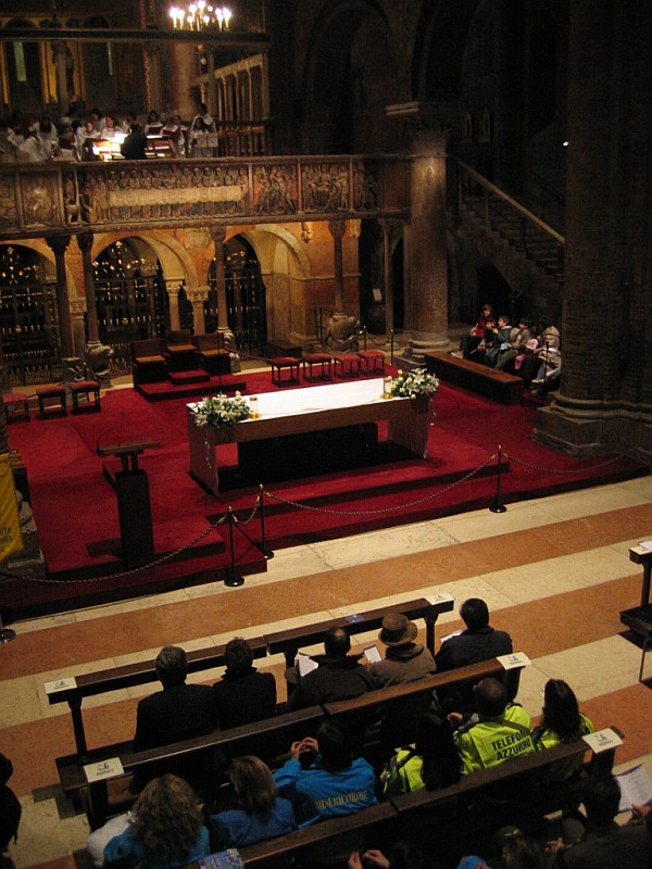 Foto 25 di 30