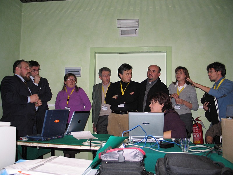 Foto 10 di 15