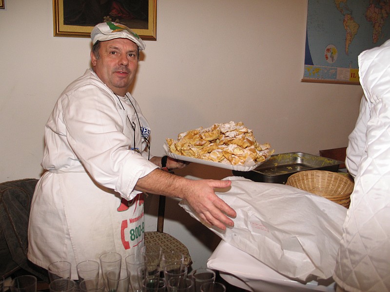 Foto 13 di 15