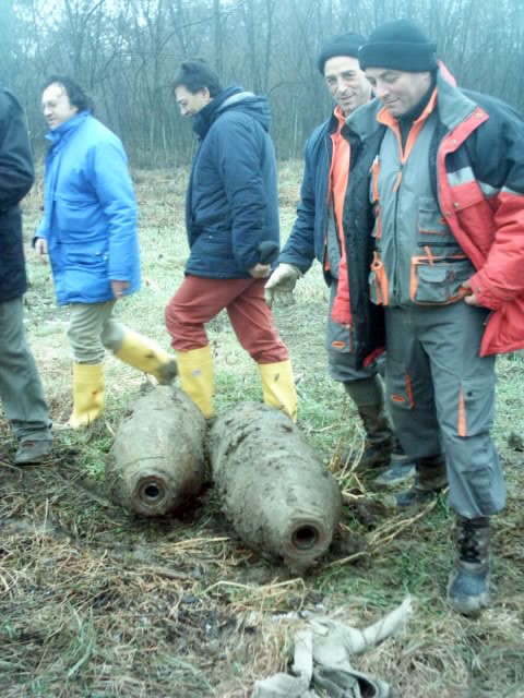 Foto 13 di 15