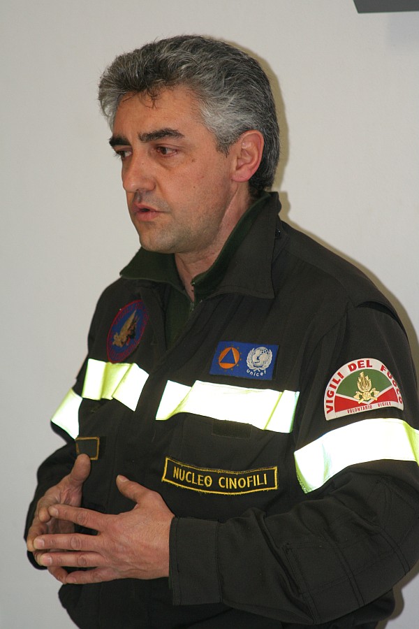 Foto 01 di 30