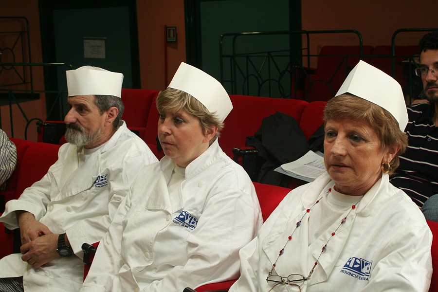 Foto 20 di 45