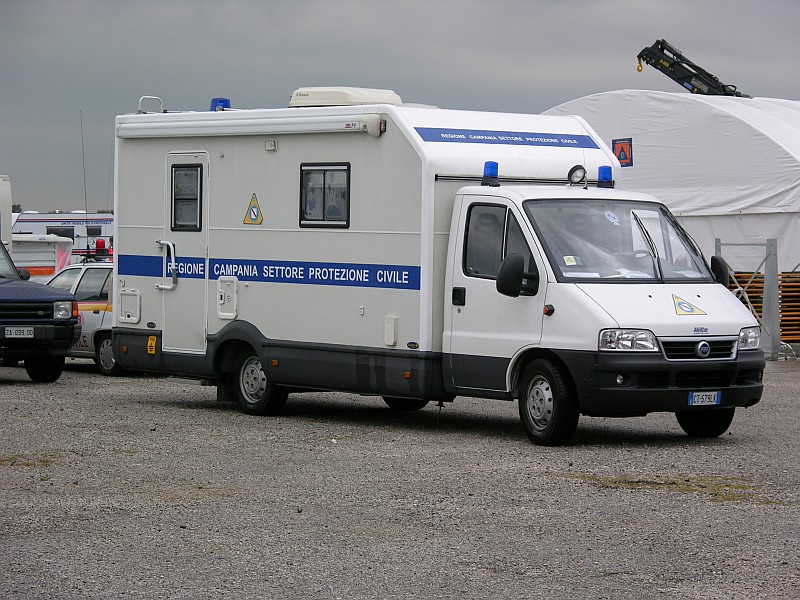 Foto 10 di 45