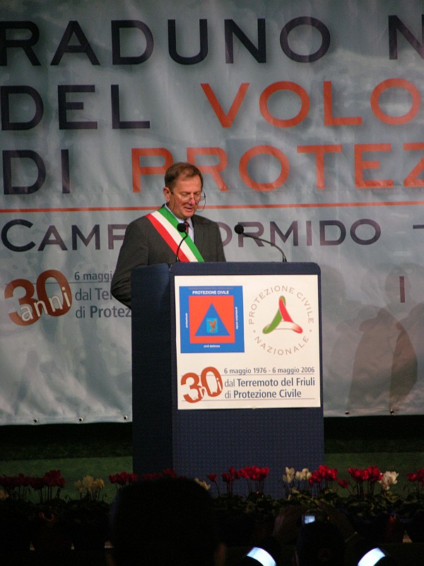 Foto 43 di 45