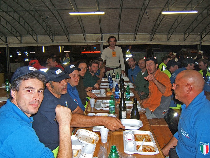 Foto 34 di 45