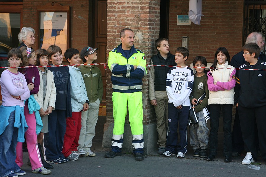 Foto 33 di 60