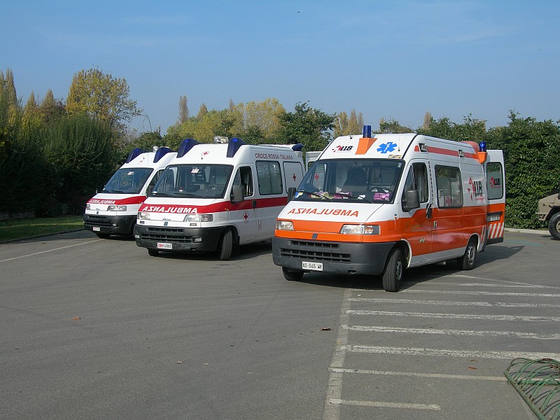 Foto 12 di 14