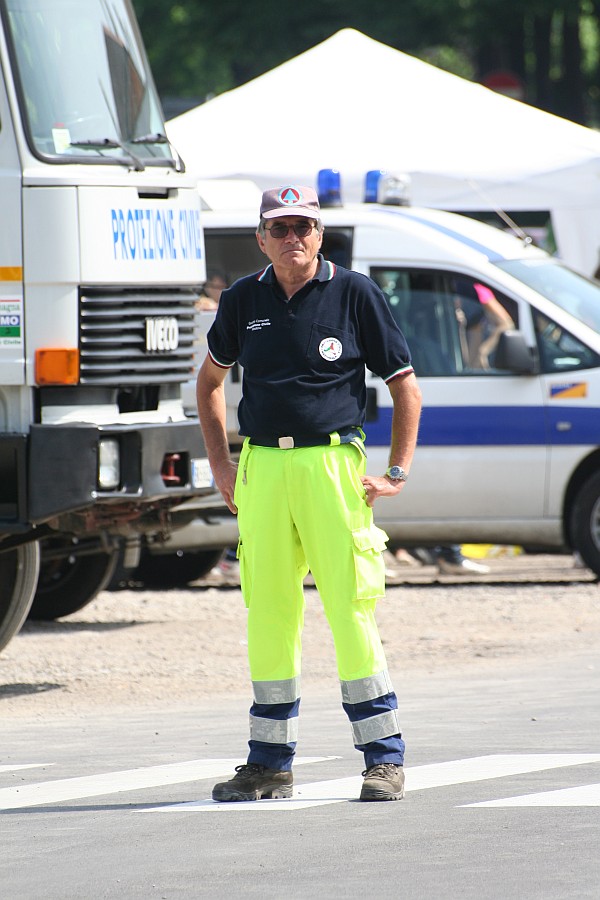 Foto 30 di 45
