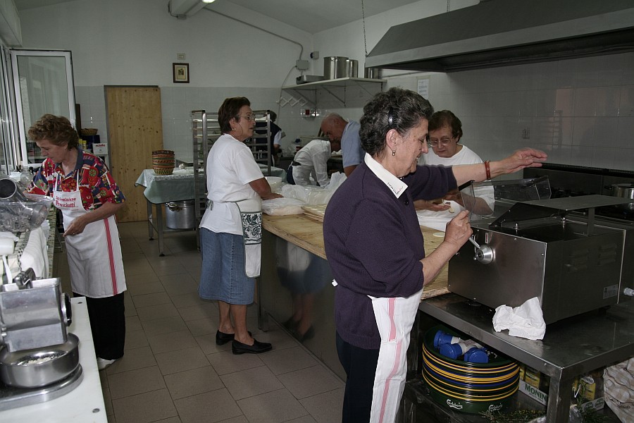 Foto 14 di 15