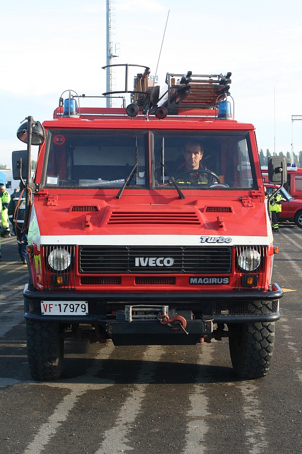 Foto 04 di 75