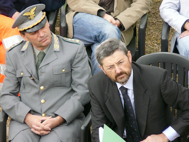 Foto 12 di 45