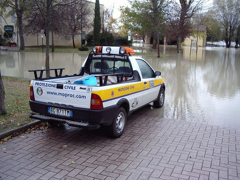 Foto 11 di 30