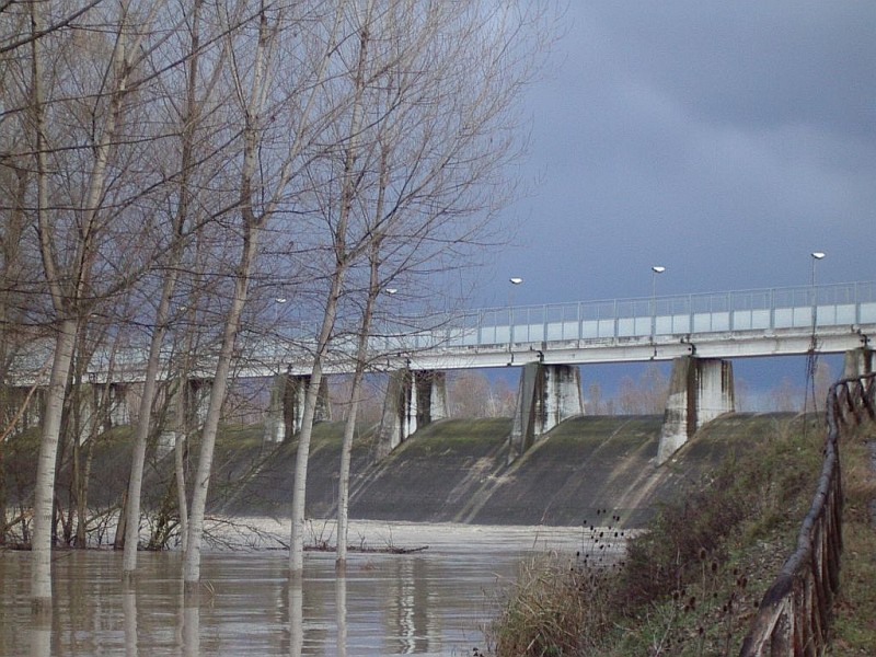 Foto 22 di 30