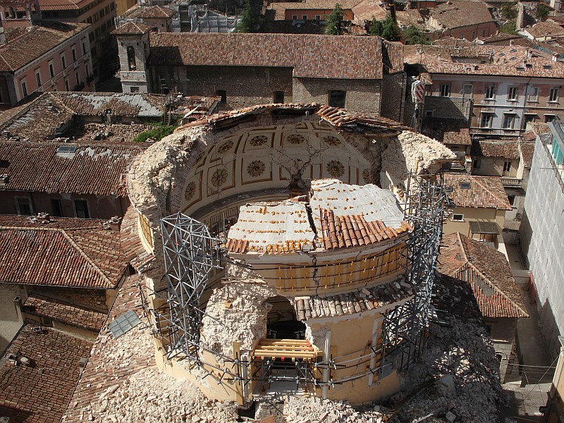 Foto 08 di 60