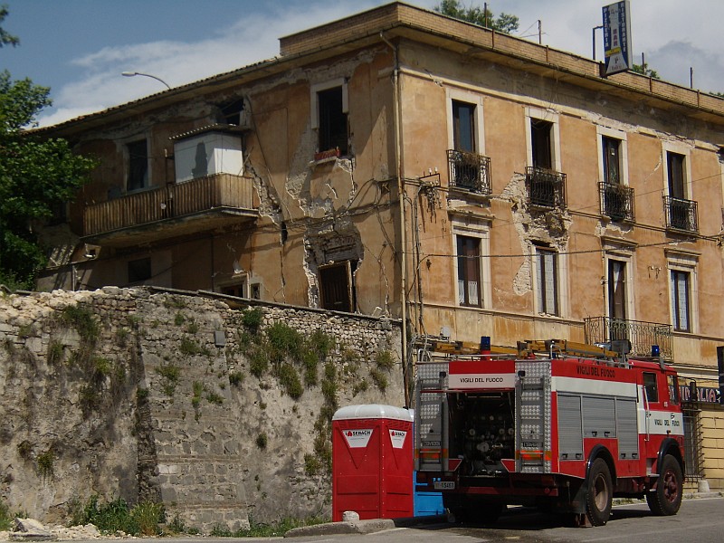Foto 45 di 60