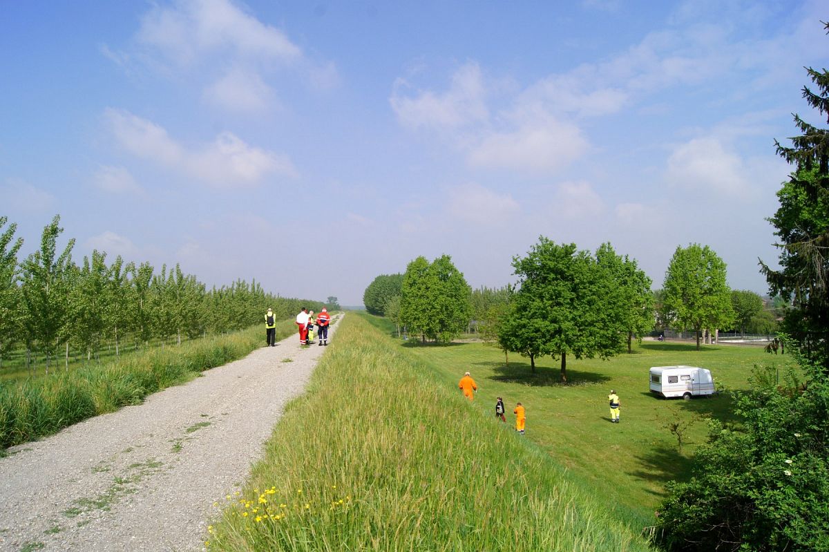 Foto 13 di 46