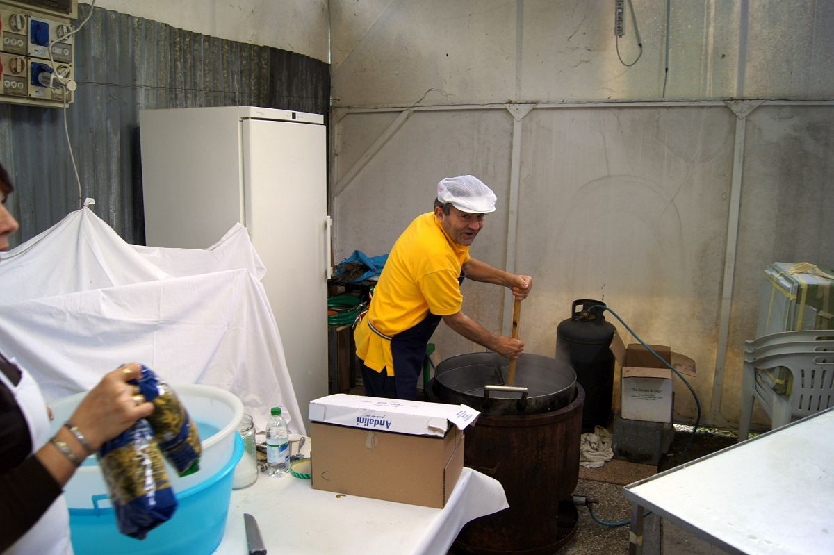 Foto 18 di 46