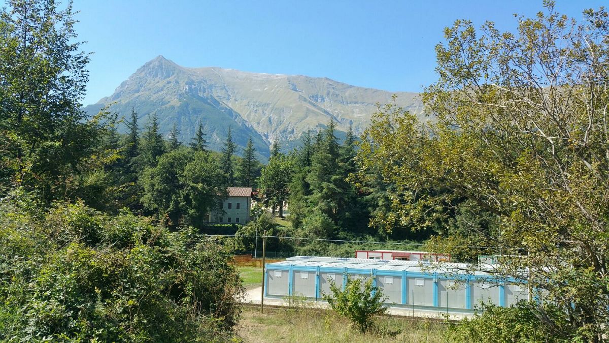 Foto 20 di 27
