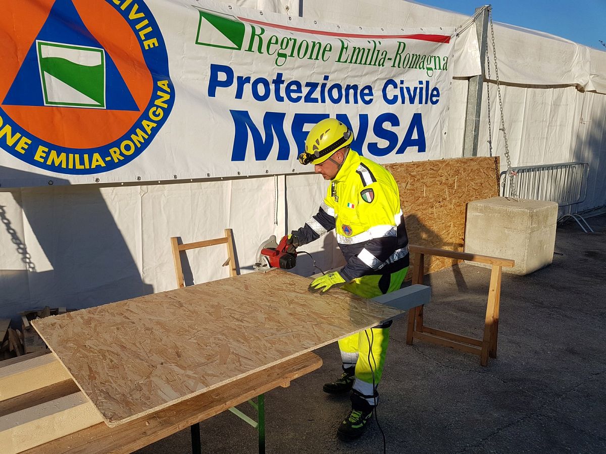 Foto 50 di 72