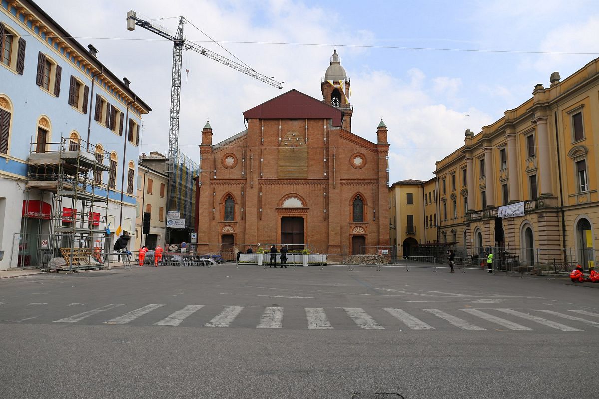 Foto 45 di 73