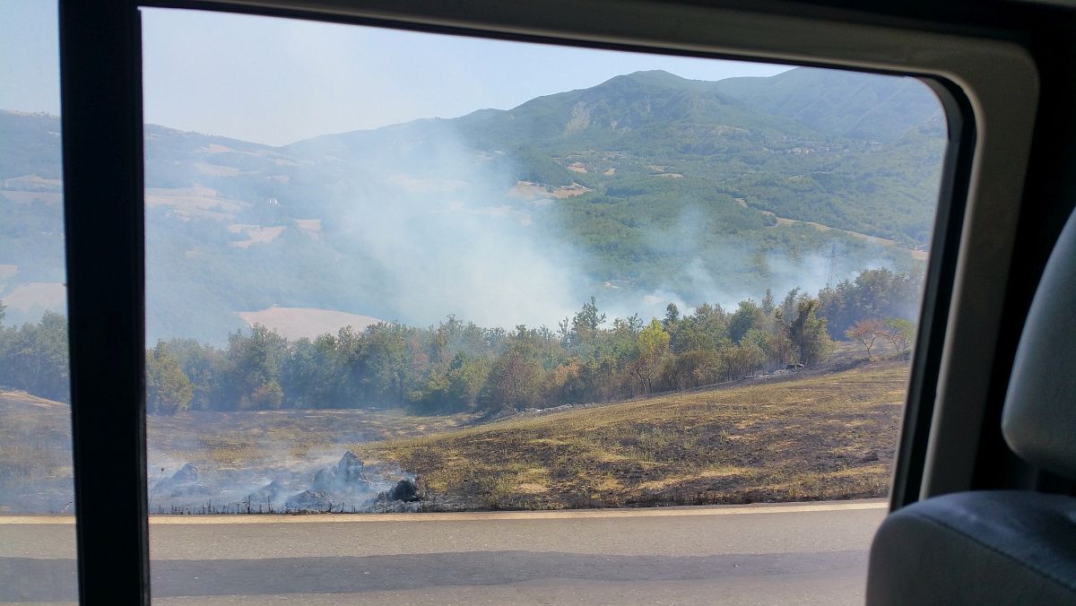Foto 21 di 38
