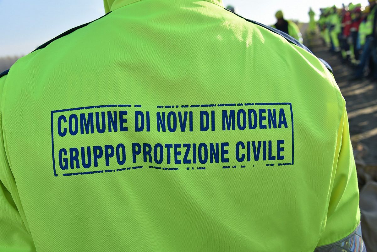 Foto 12 di 51