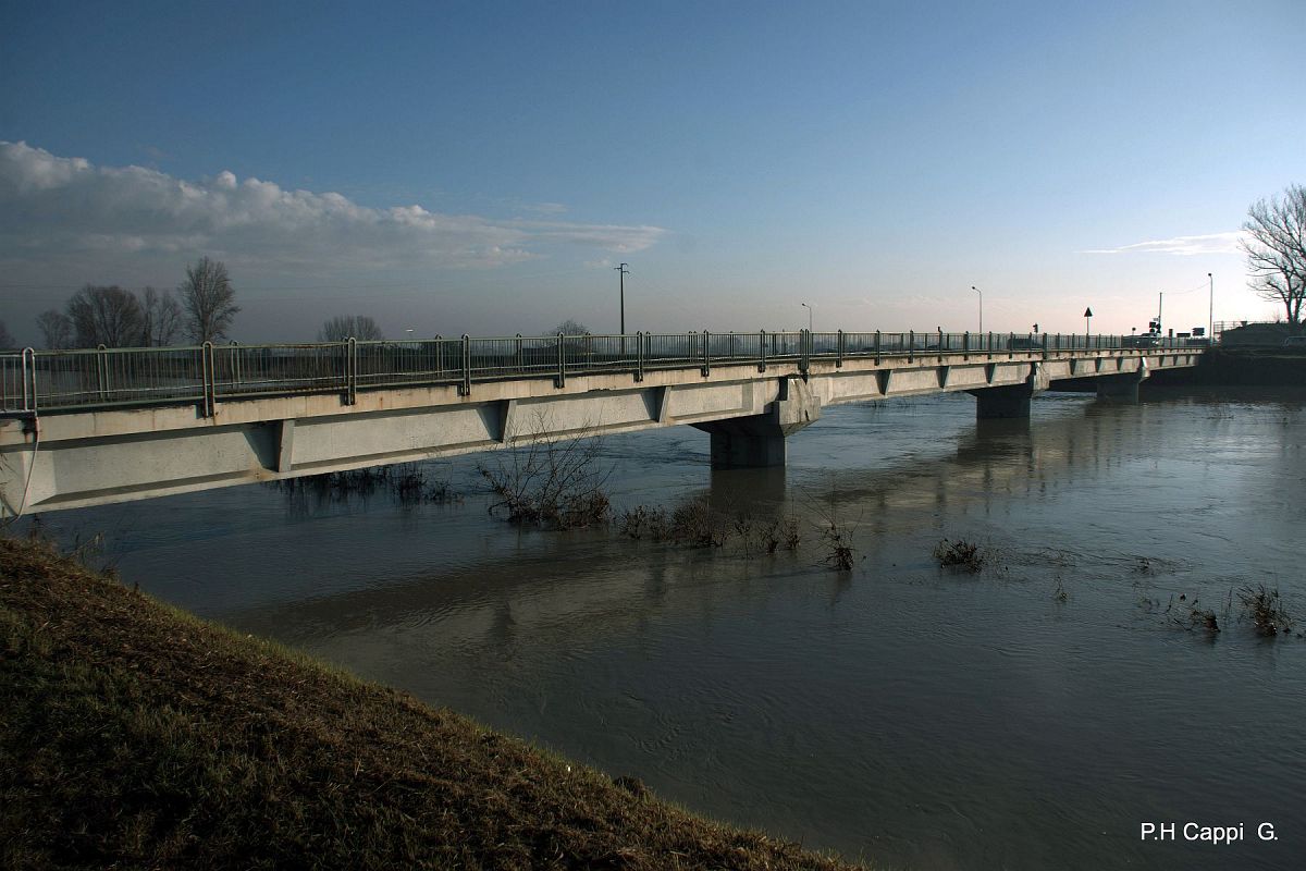 Foto 24 di 30