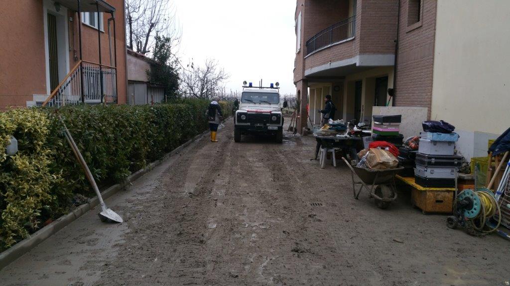 Foto 17 di 33