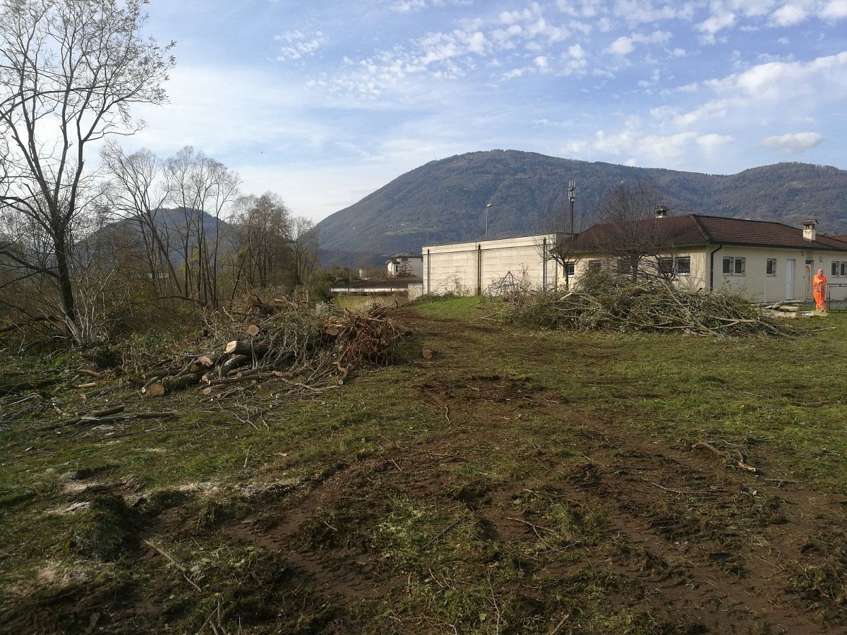 Foto 20 di 58