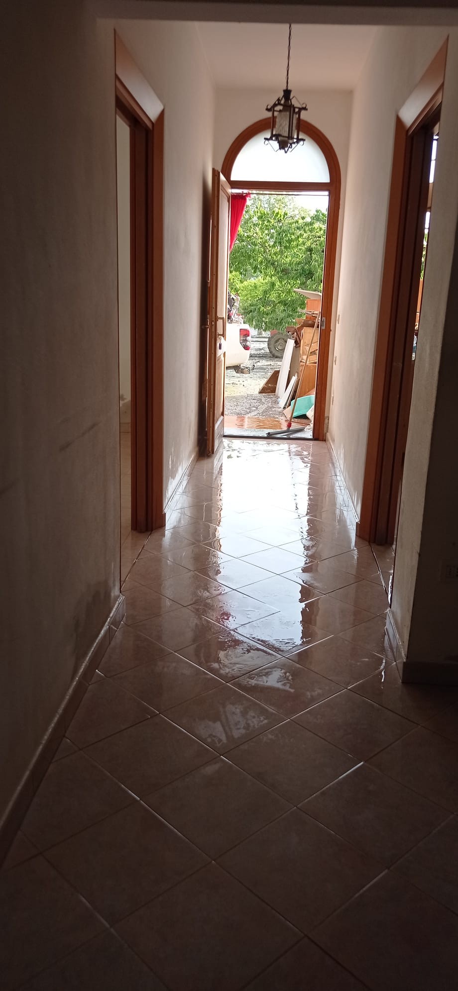 Foto 43 di 54